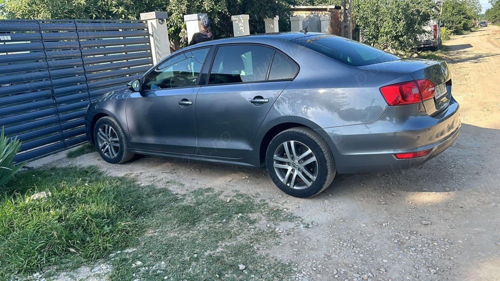 Vand Vw Jetta 1.6 TDI, stare foarte buna, preț negociabil