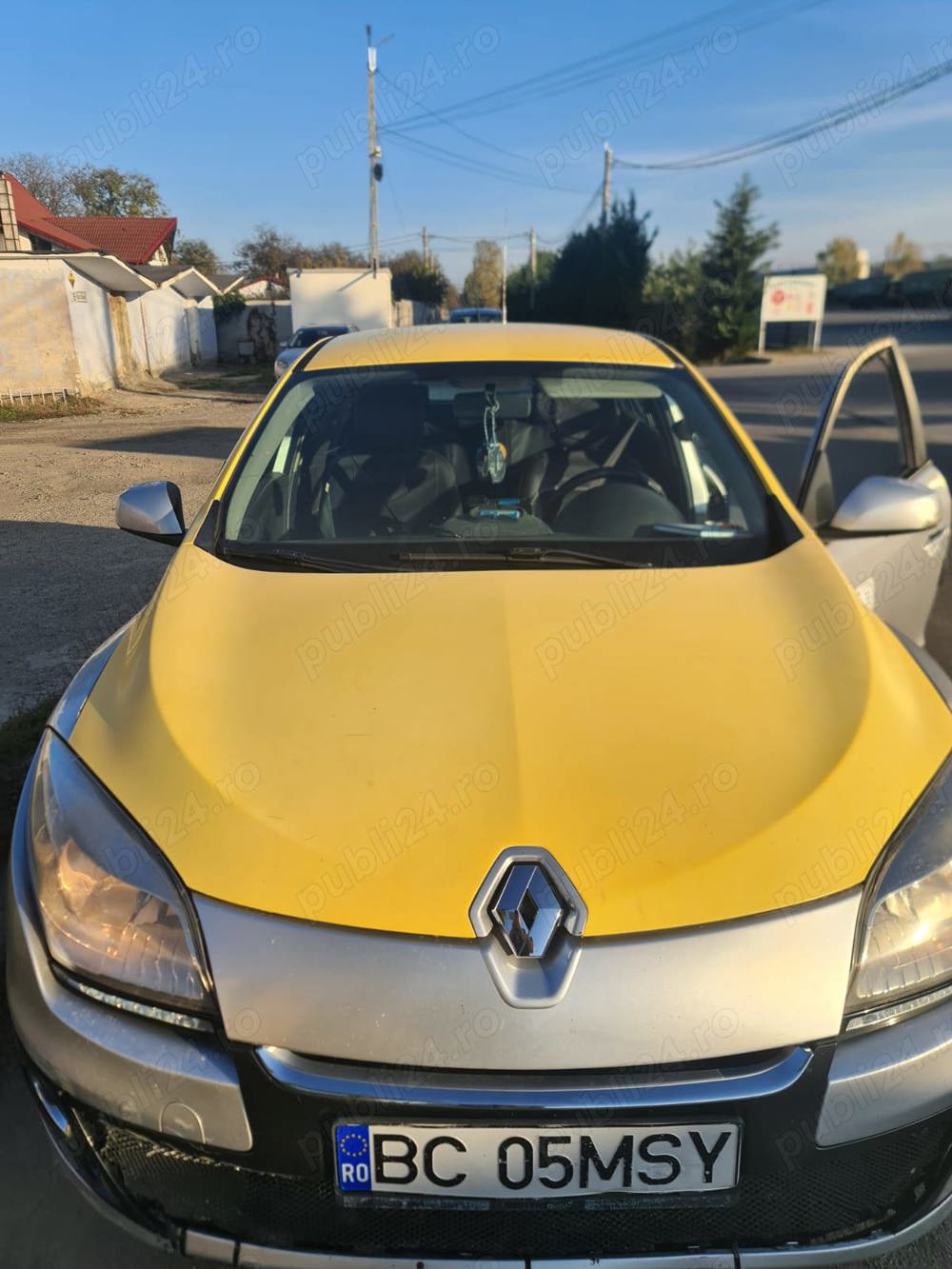 Onesti. Angajez sofer taxi posesor atestat