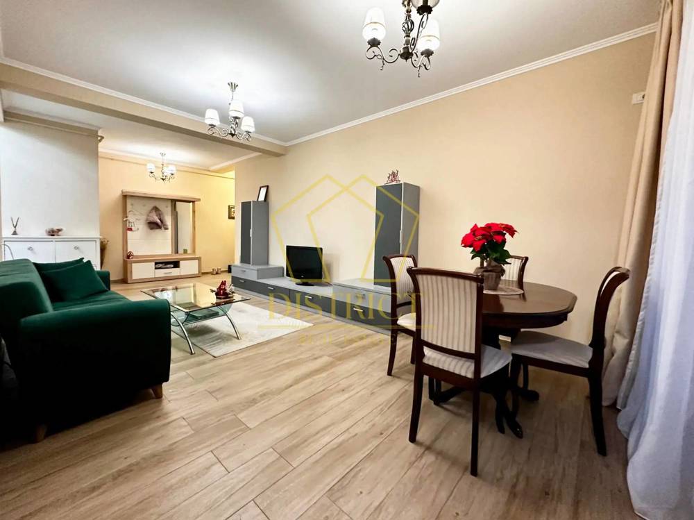 Apartament superb cu 3 camere si curte | Dumbravita