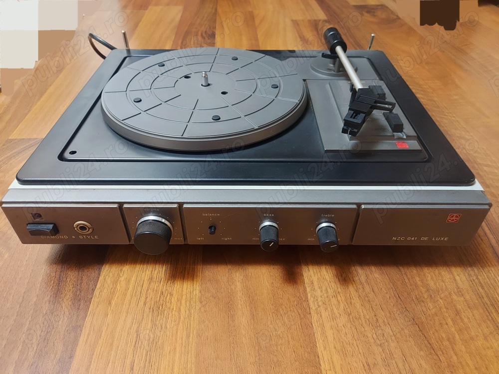 Pick-up stereo Tesla NZC - 041 DE LUXE