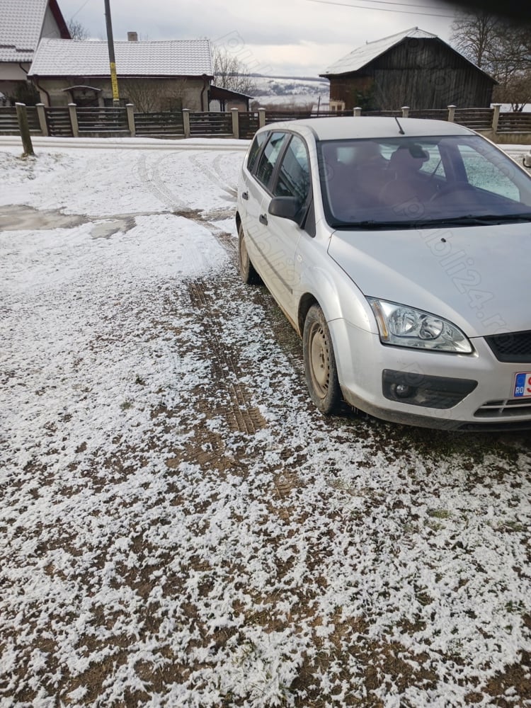 vând Ford focus 1.8 diesel an 2006 rar efectuat programare la nr negrii