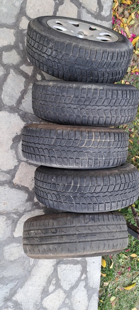 Vand jante Audi R15 din aliaj