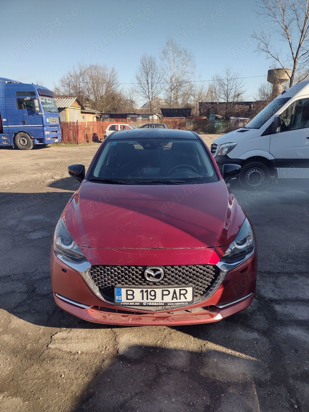 Mazda 2 hibrid 1.5 an fabricatie 2021 usor avariata