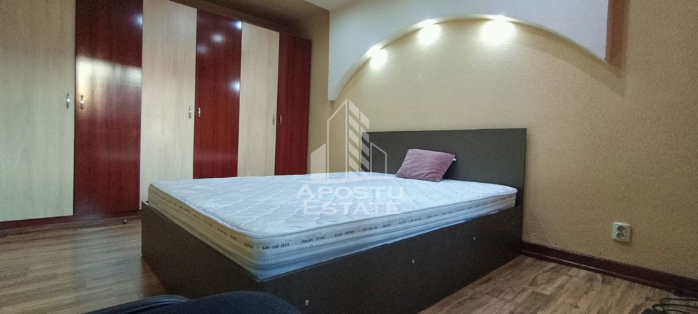 Apartament cu 3 camere, aer aconditionat , Aradului