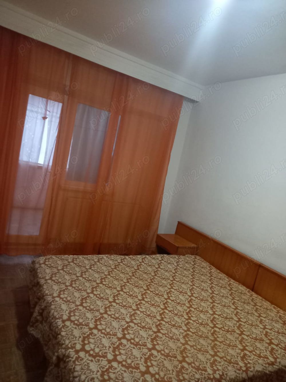  Proprietar  Apartament de vanzare    inchiriere