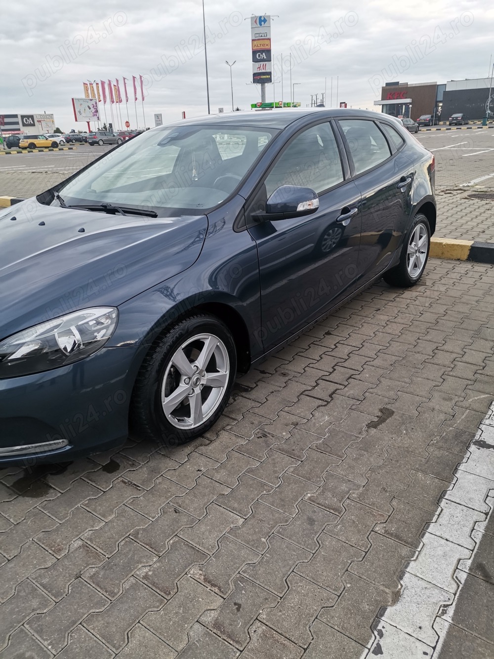 Vând Volvo V40 D2 2018