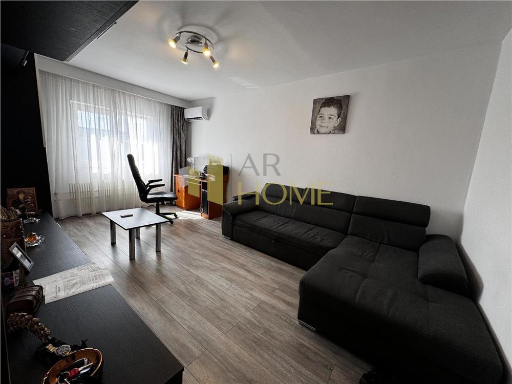 Vanzare apartament 3 camere, in Ploiesti, zona Cantacuzino Paltinis