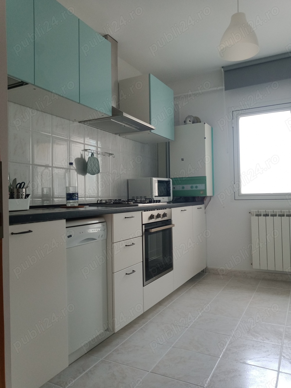 Inchiriez apartament cu 3 camere la 5 minute de metroul Timpuri Noi si vizavi de scoala generala 81