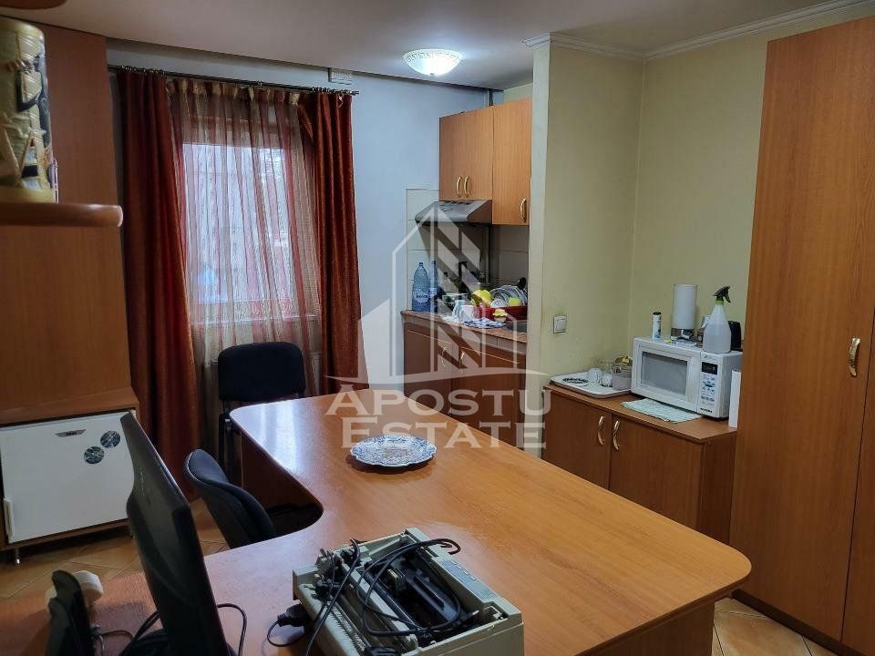 Apartament 2 camere , centrala proprie , zona Dorobantilor