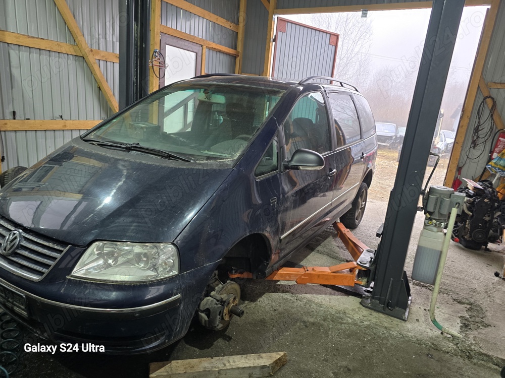 Dezmembrarea Volkswagen Sharan 2.0 TDI motor tip BRT 140 cp