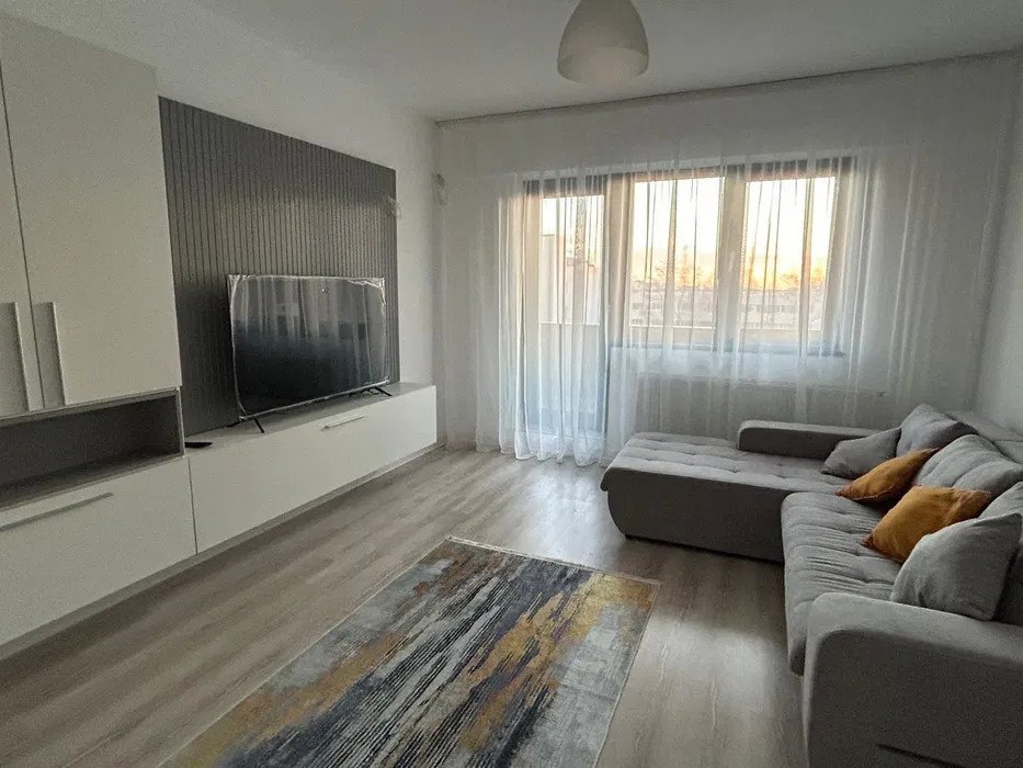 Apartament de 2 camere, decomnadat, 50 mp, centrala, zona Pacii 