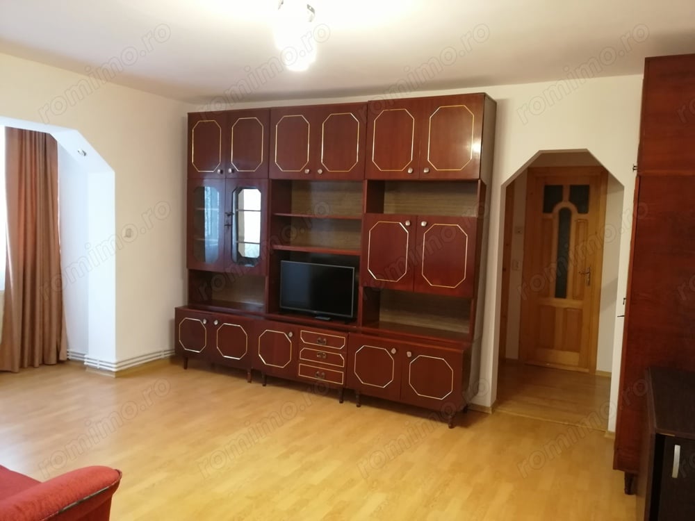 Închiriez apartament pe termen lung