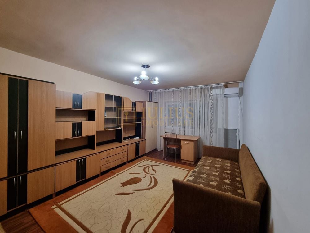 centrală proprie, aer conditionat, zonă liniștită, apartament spațios