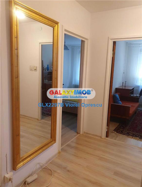 Apartament 4 camere, decomandat, centrala proprie, boxa, Titan