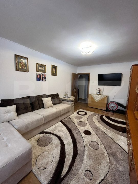 Apartament cu 2 camere, etaj intermediar, zona Burdujeni