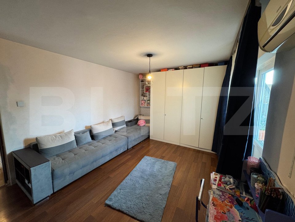 Apartament de 2 camere, decomandat, 61mp, Craiovita Noua