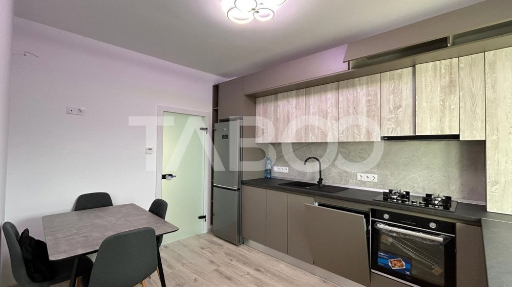 Apartament de vanzare cu 3 camere 2 bai suprafata de 70 mpu in Sibiu