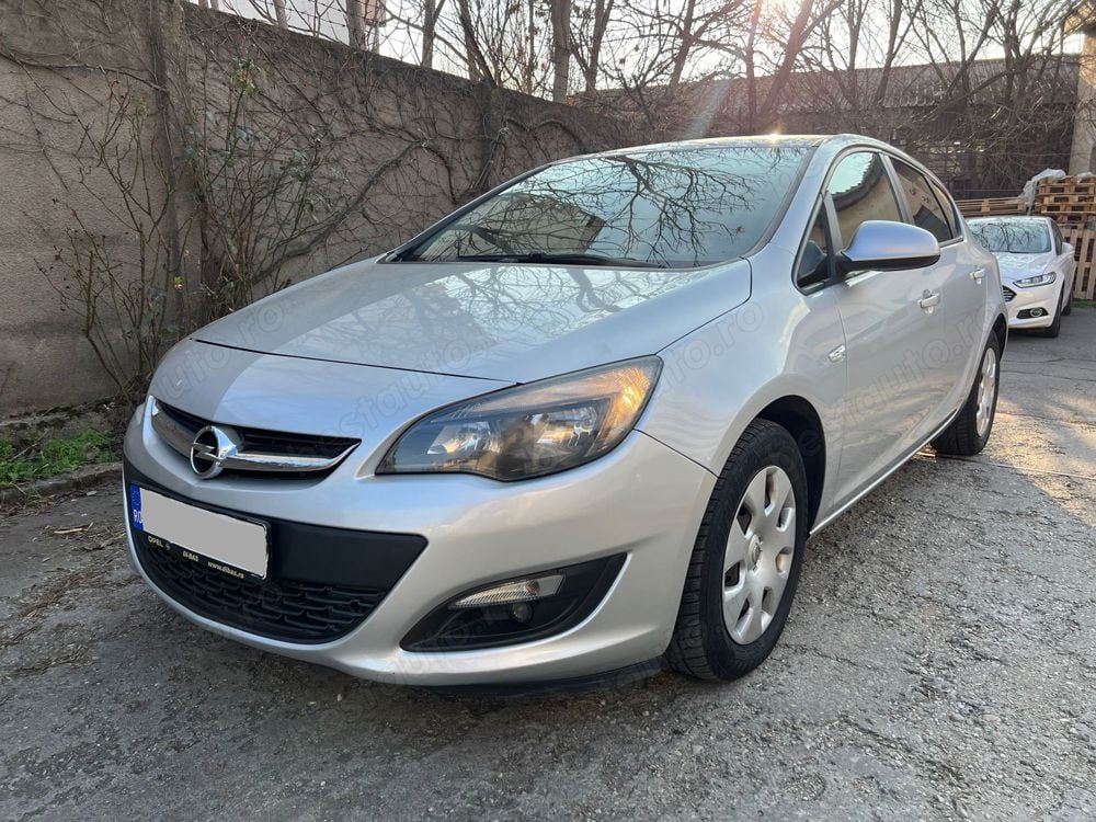 Opel Astra J 1.7cdti 110cp 2014 EURO 5 TVA Deductibil