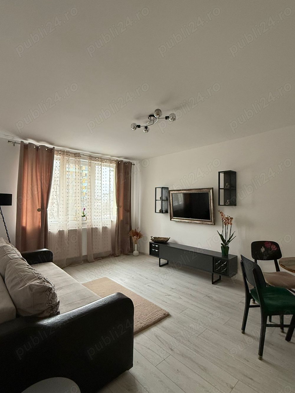 Inchiriez apartment doua camere in Bacau