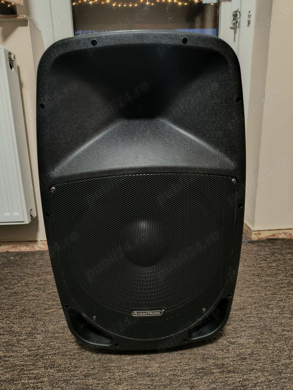 Boxa Portabila + 2 MICROFOANE wireless     !!! NOUA - INTACTA !!!  