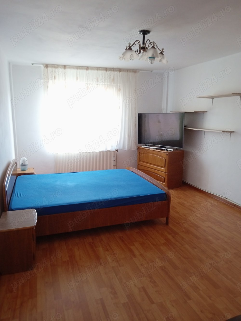 Închiriez apartament