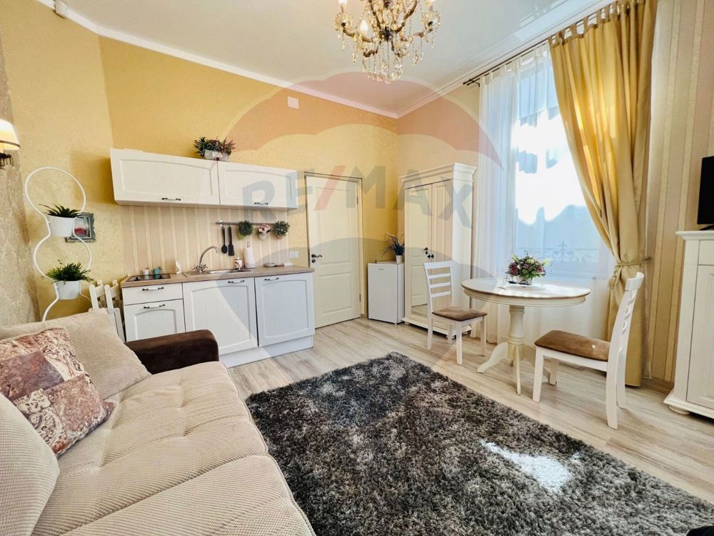 Apartament 2 camere de inchiriat si curte ultracentral Constanta