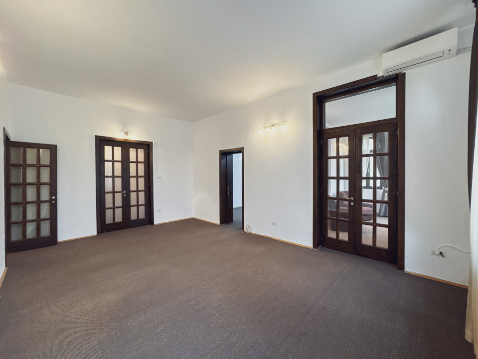 Apartament 5 camere, spațiul de activitate al firmei TALE de langa Parcul Ioanid