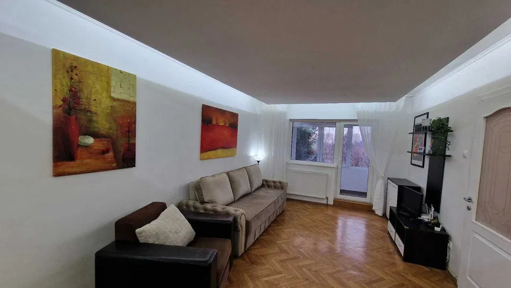 Apartament modern, 2 camere.decomandate, Centru Civic