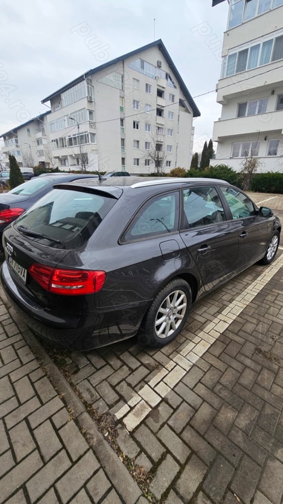 Vand Audi A4 B8, 2010