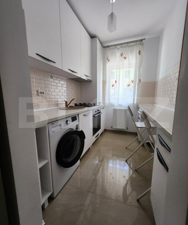 Apartament 2 camere, decomandat, 47 mp, zona Teilor!