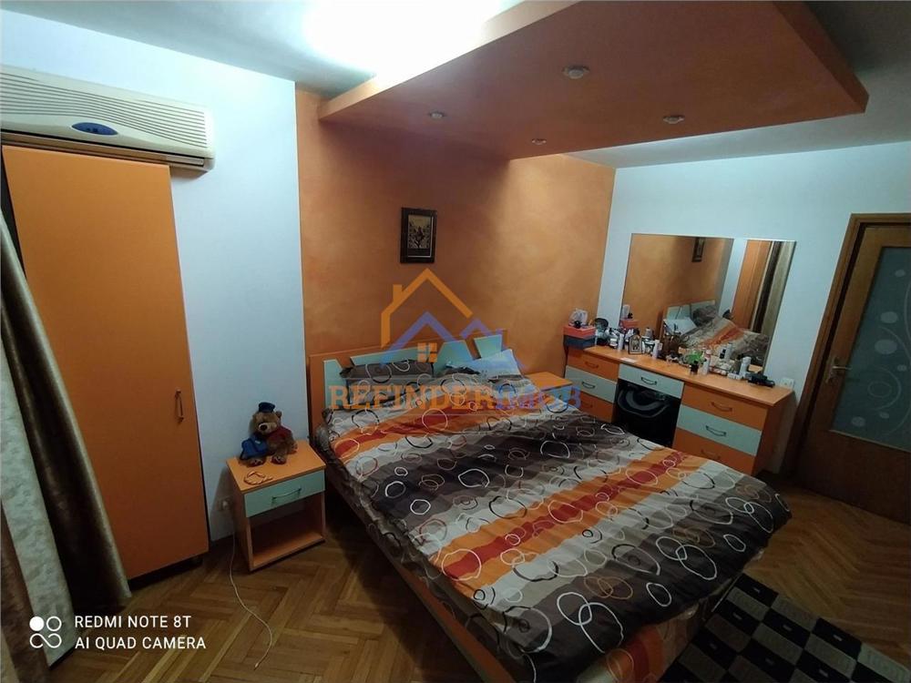 Apartament 2 camere de vanzare Bulevardul Decebal - Piata Muncii