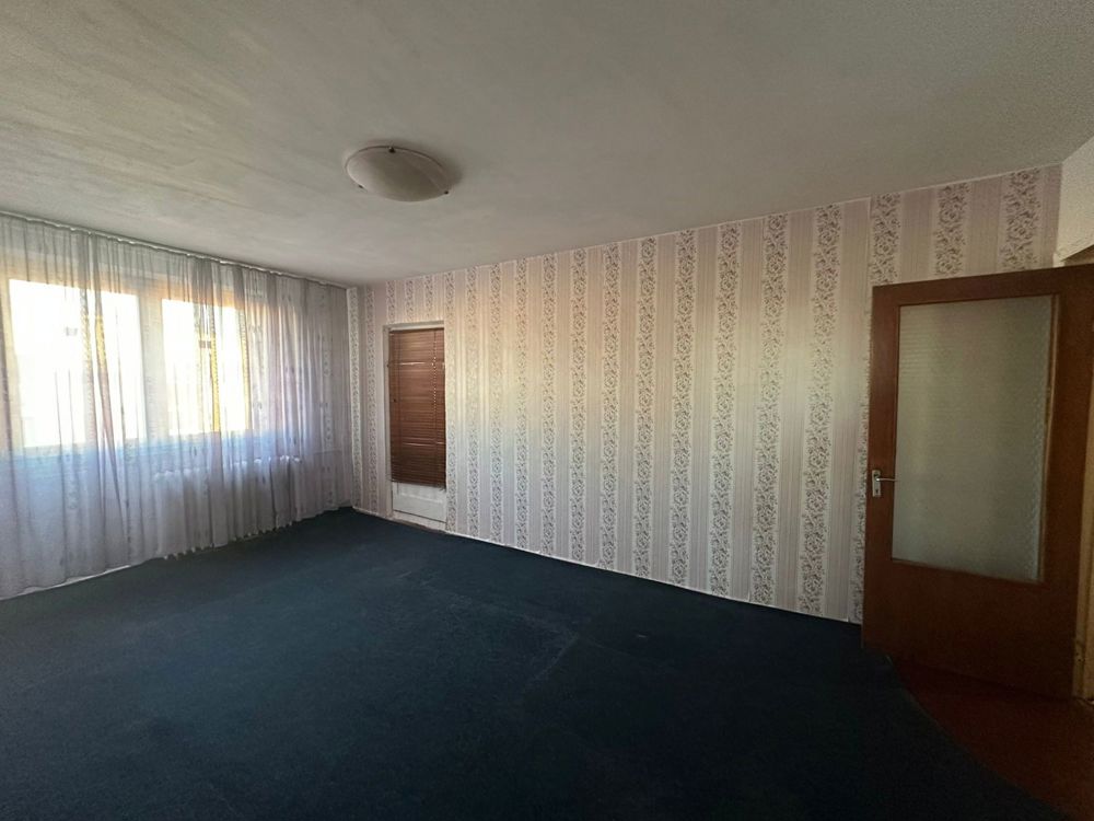 Apartament 4 camere DECOMANDAT Piata Sudului