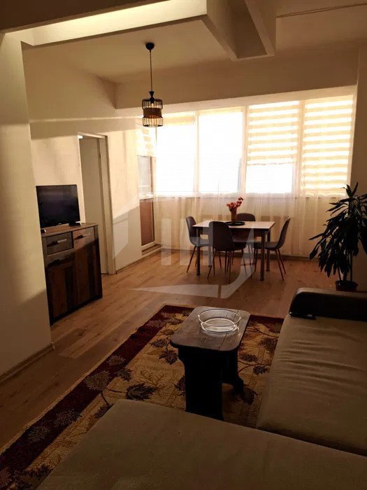 Apartament 2 camere, semidecomandat, zona Dorobantilor