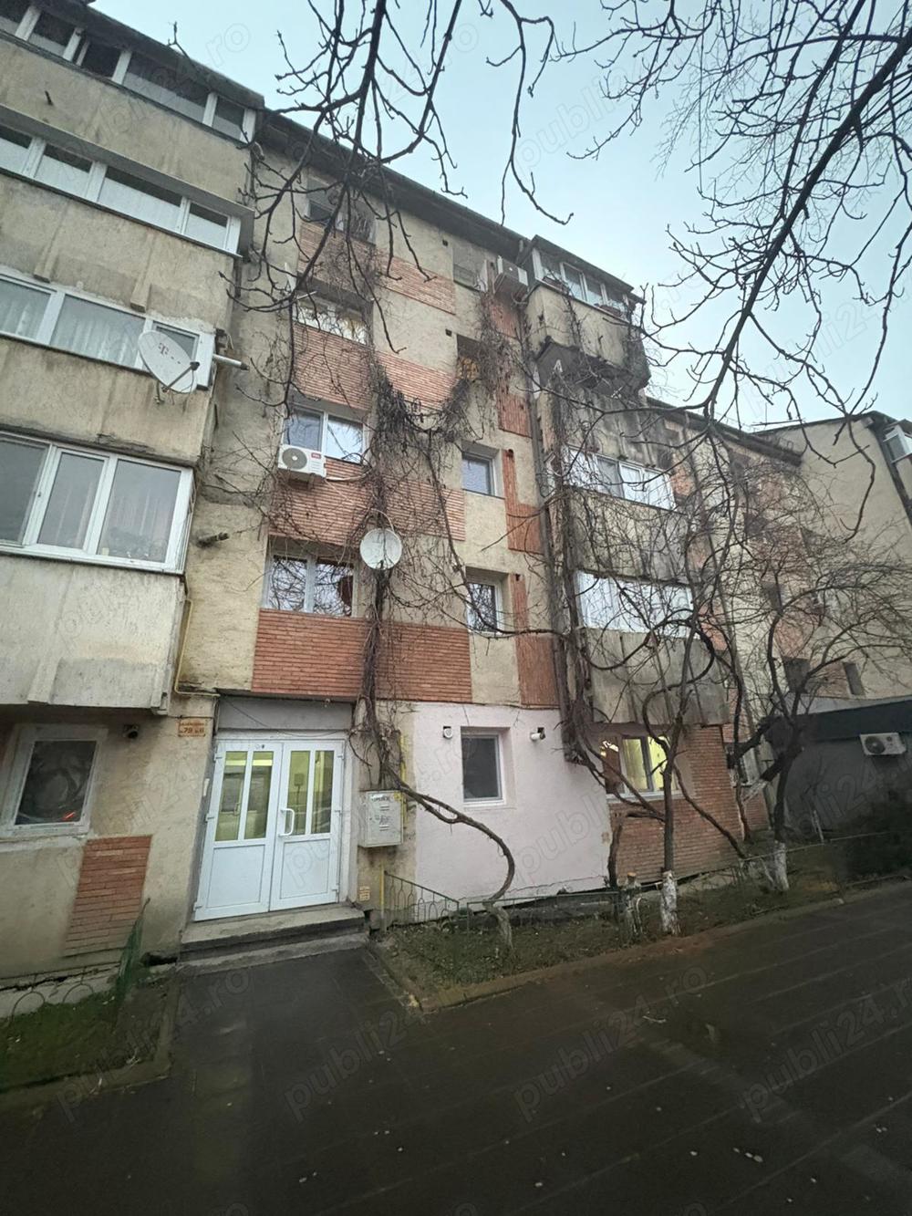 De vânzare apartament 2 camere Botoșani Calea Națională