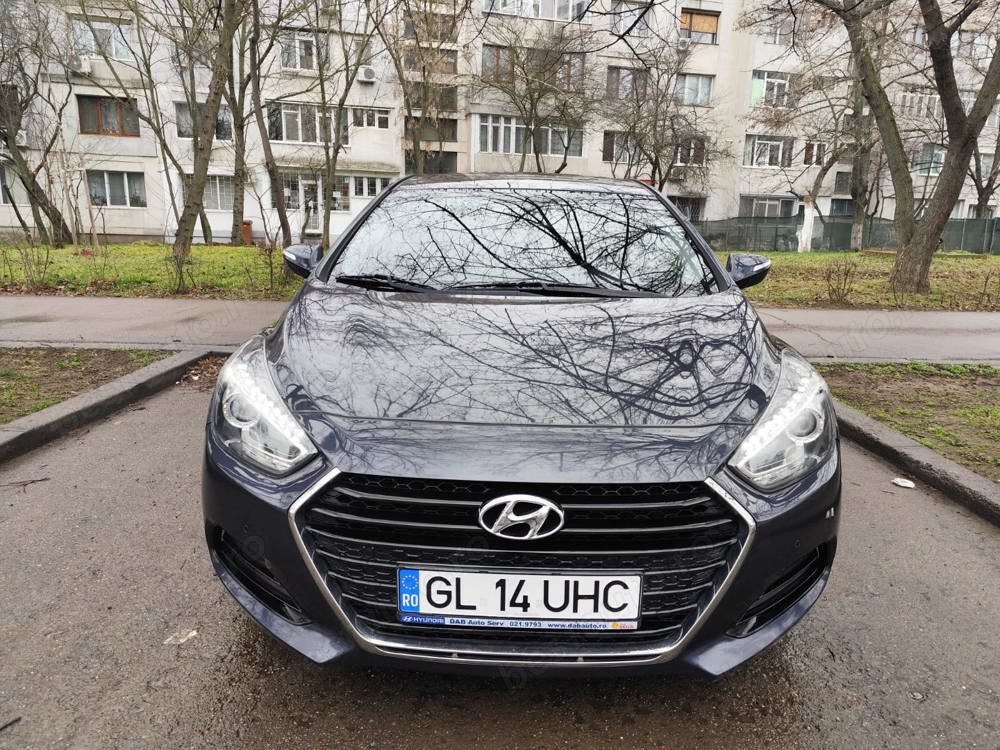 Vând Hyundai i40