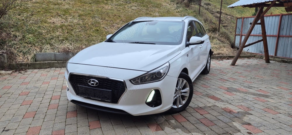 Hyundai i30 Automat 7+1 Viteze 1.6CRDi Euro 6 Navi Camere