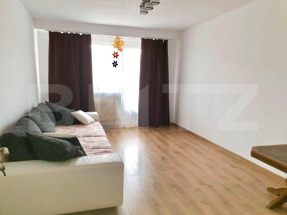 APARTAMENT 3 CAM,RENOVAT COMPLET,BAIE CU GEAM,62 MP,ZONA CENTRU