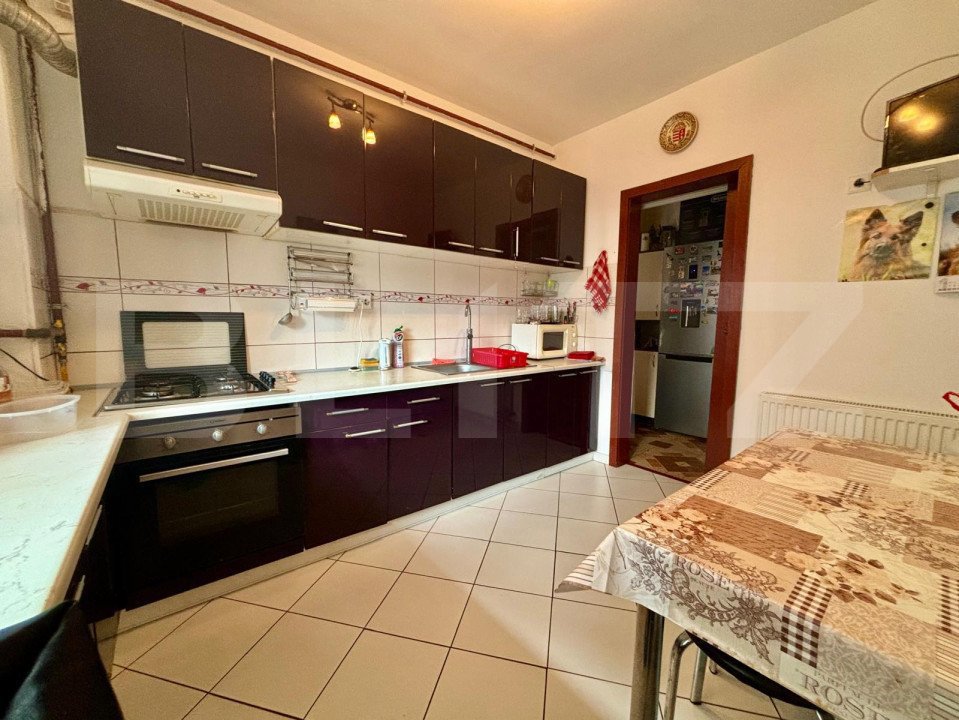 Apartament 3 camere, 67mp, gradina 117, boxa, parcare, zona Stejarului