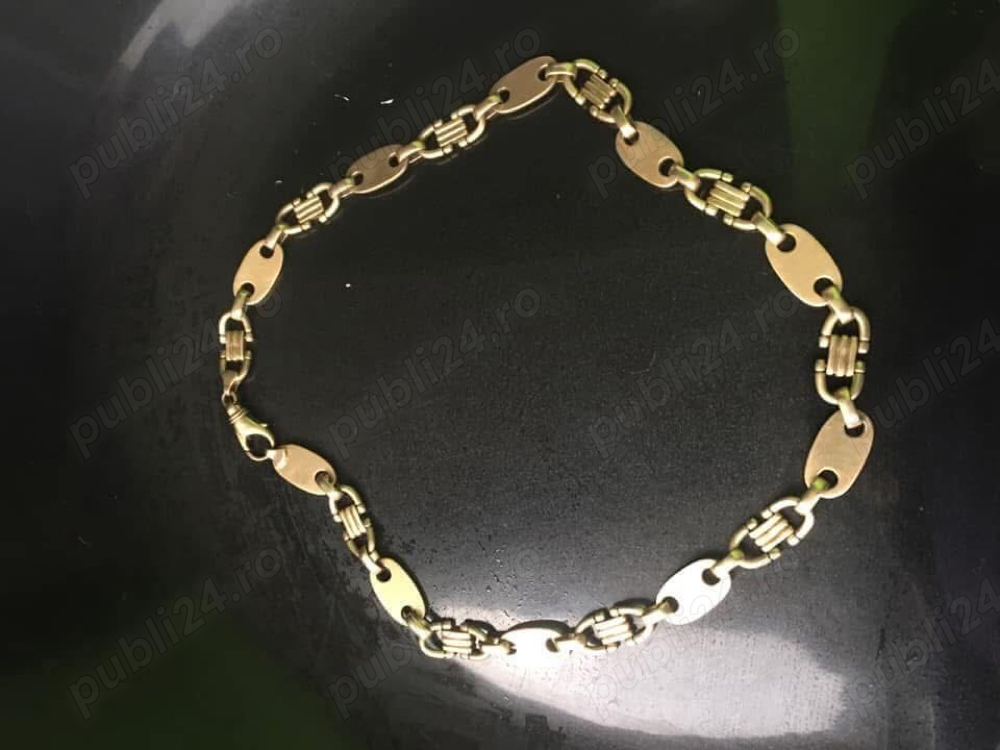 De vanzare un lantisor din aur de 14 k