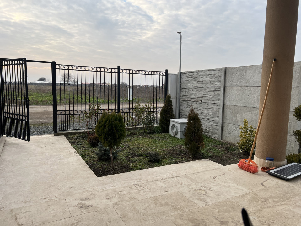 Duplex, Sacalaz, 290mp teren, 125mp utili, 9km- centru Timisoara