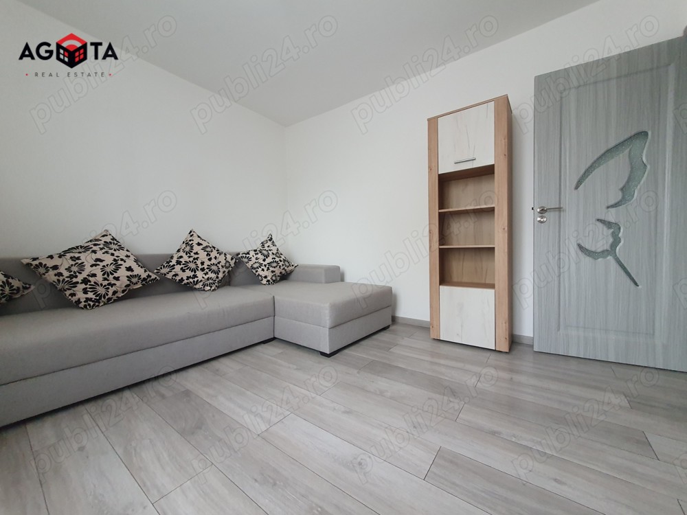 Vand apartament de 2 camere in Floresti pe Horea!