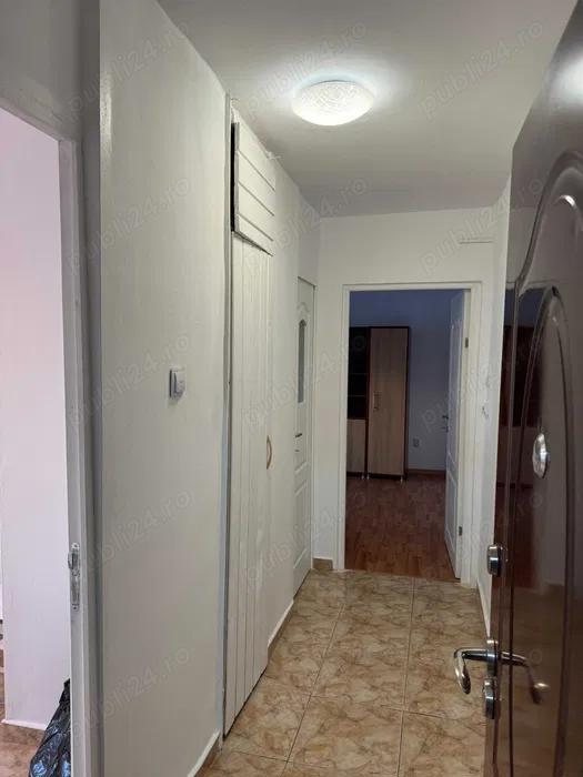 Apartament o camera decomandat ocupabil imediat zona Sagului