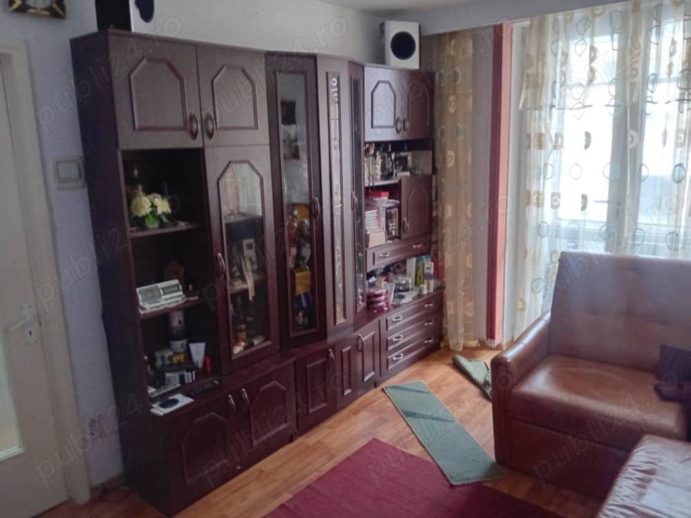 Ap 2 Cam,la cheie,semimobilat,semiutilat,45mp,etaj1,balcon,Centrală termică,termoizolata