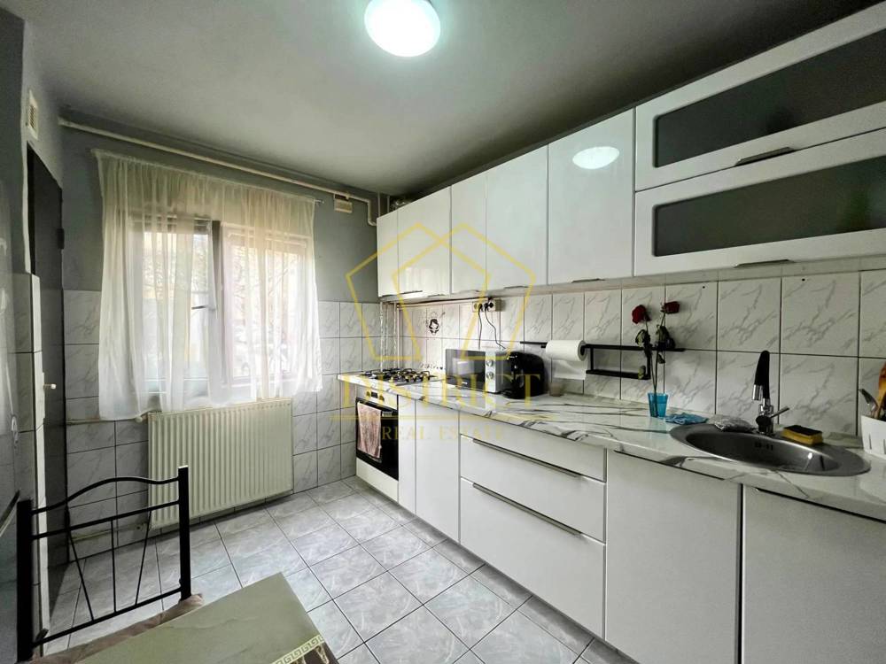 Apartament cu 2 camere și boxa | Dâmbovița