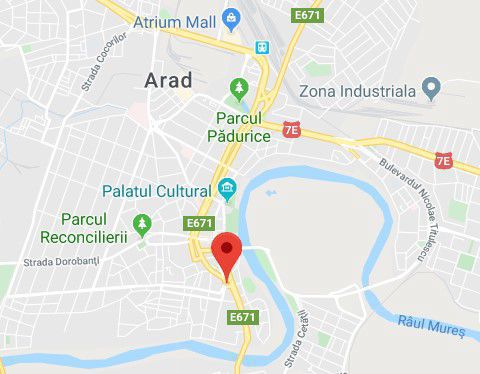 Vanzare doua spatii comerciale in Arad, Piata Arenei nr. 7: 453mp