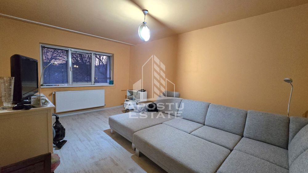 Apartament cu 2 camere, etaj 1, centrala proprie, zona Aradului