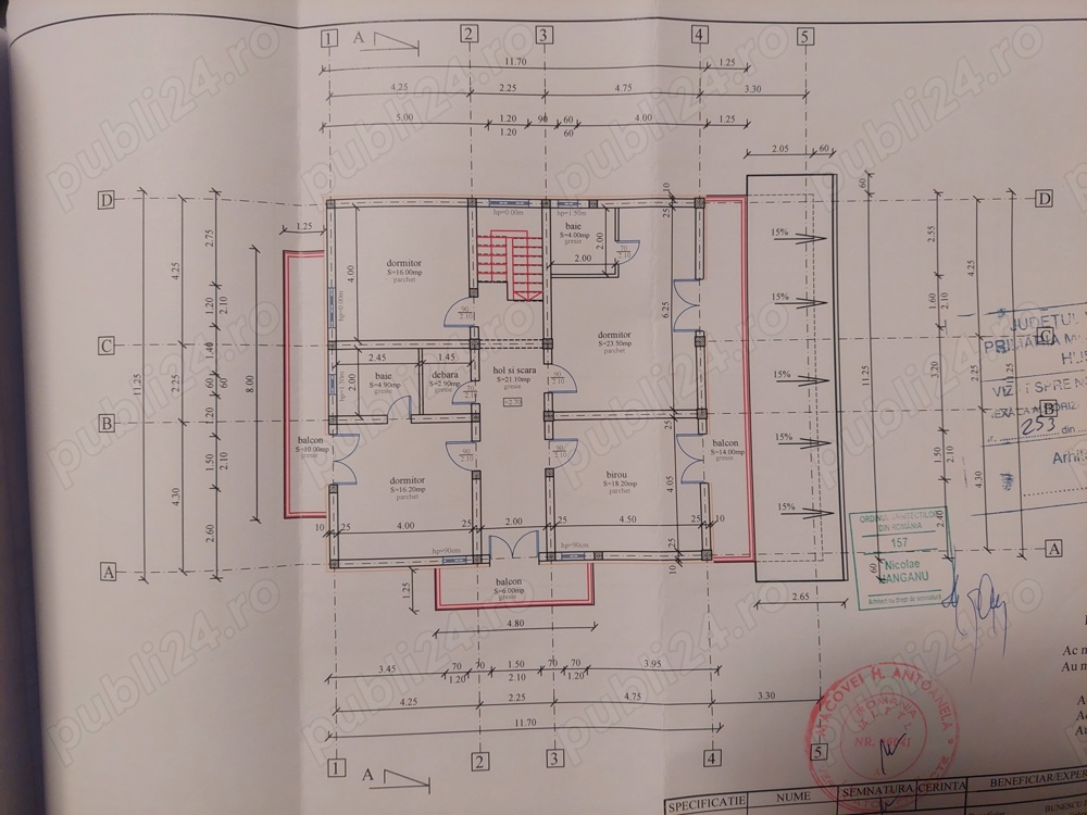 Casă la roșu de vânzare