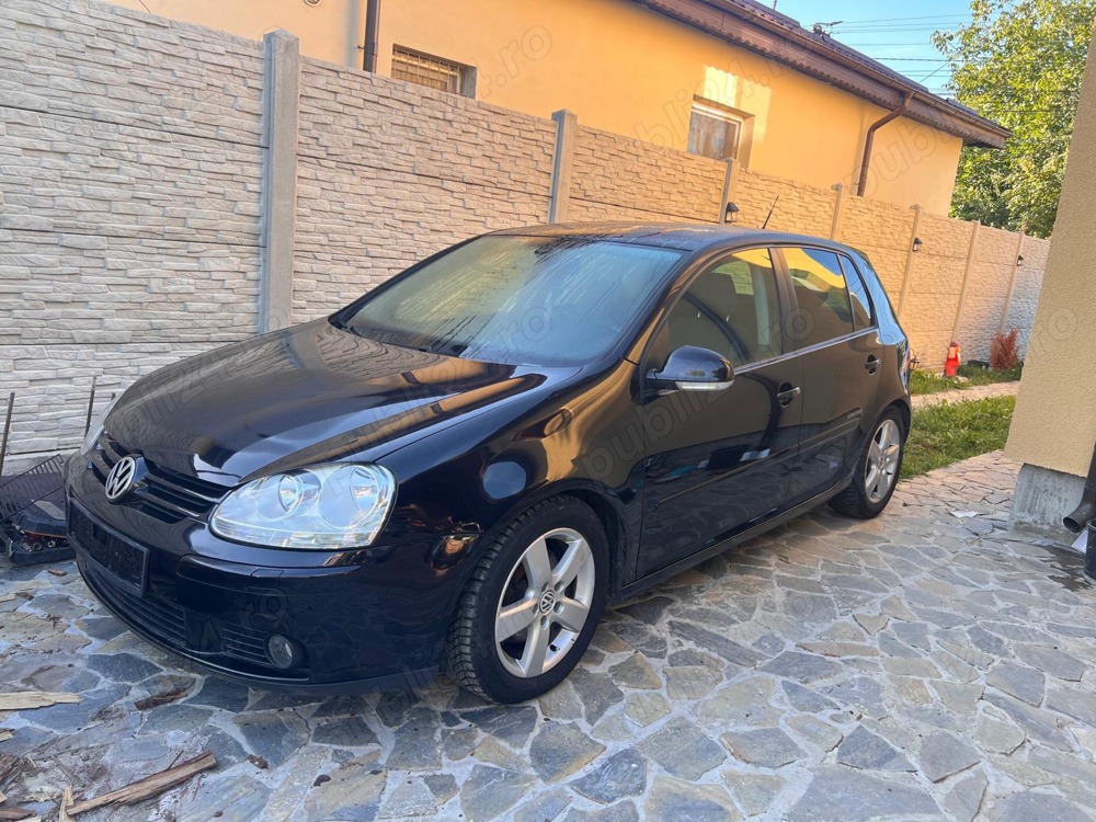 De vanzare Volkswagan golf 5 an fabricație 2009