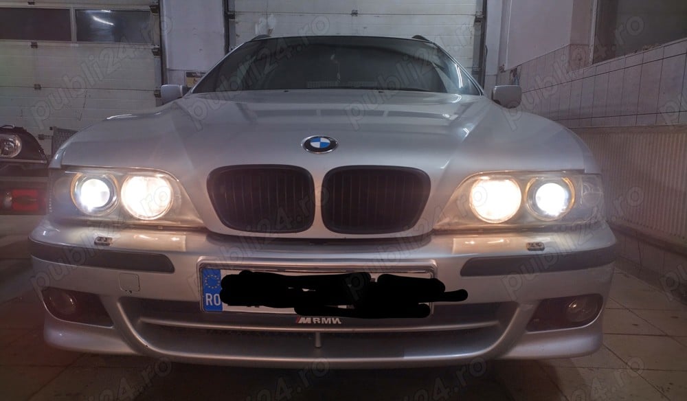 Pereche faruri BMW E39 2001