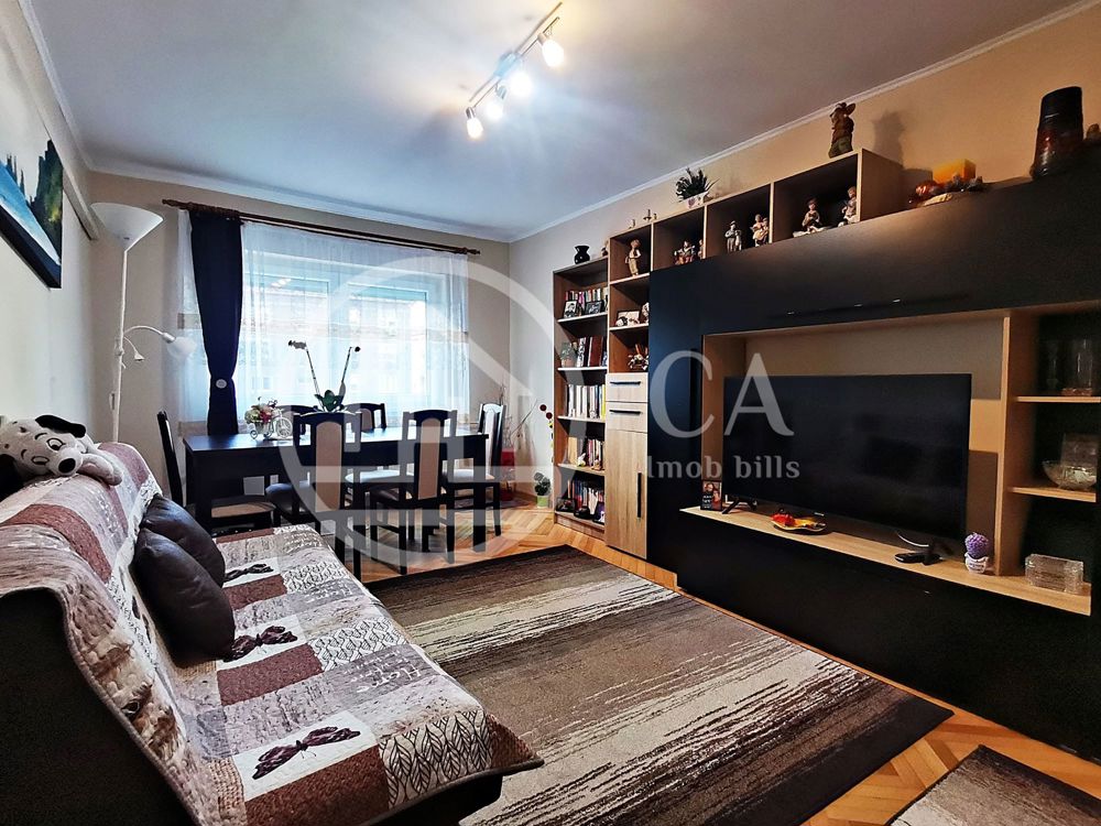 Apartament cu 3 camere de vanzare in zona Decebal, Oradea